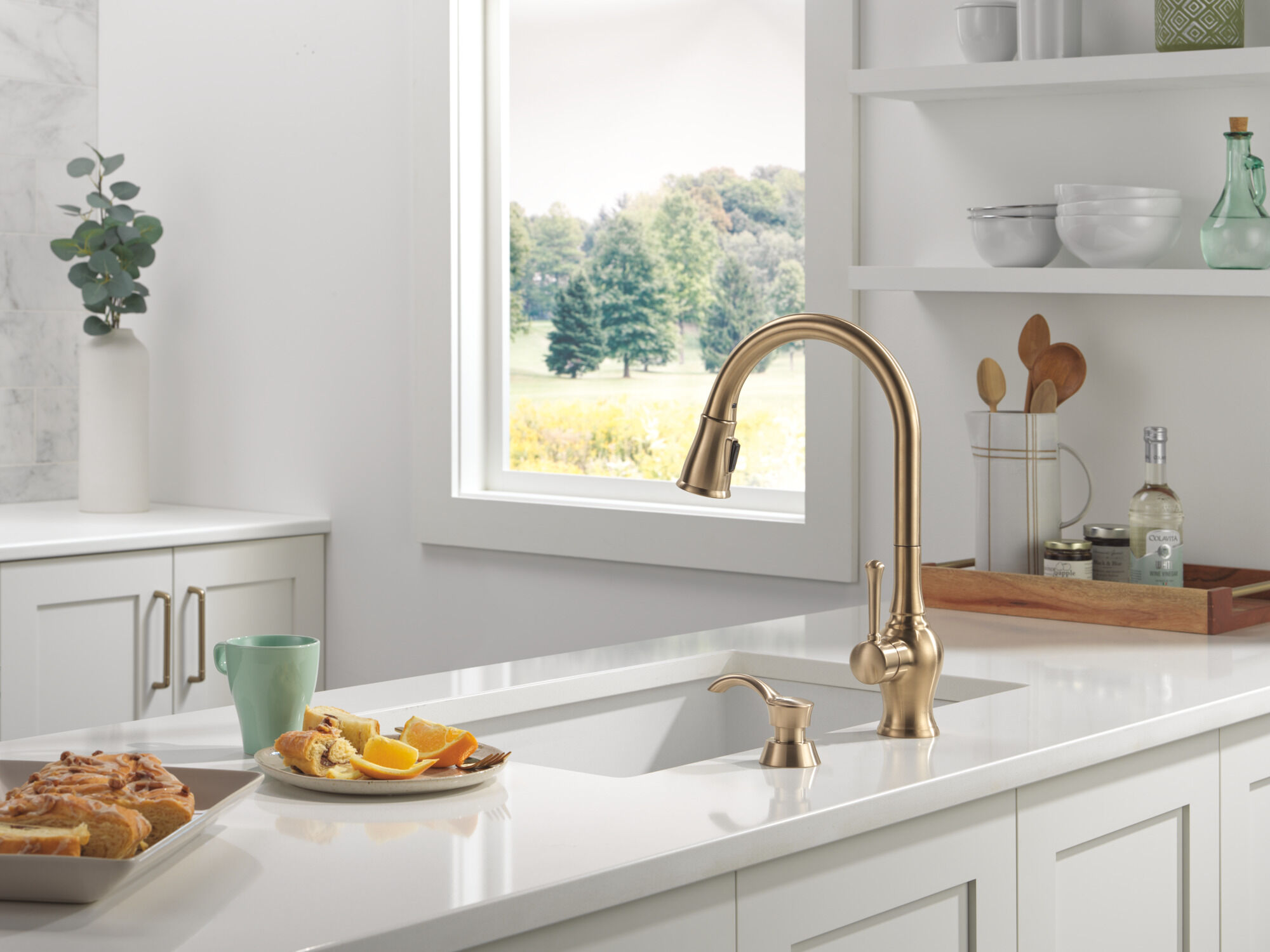 Single Handle Pull-Down Kitchen Faucet in Champagne Bronze 19727LF